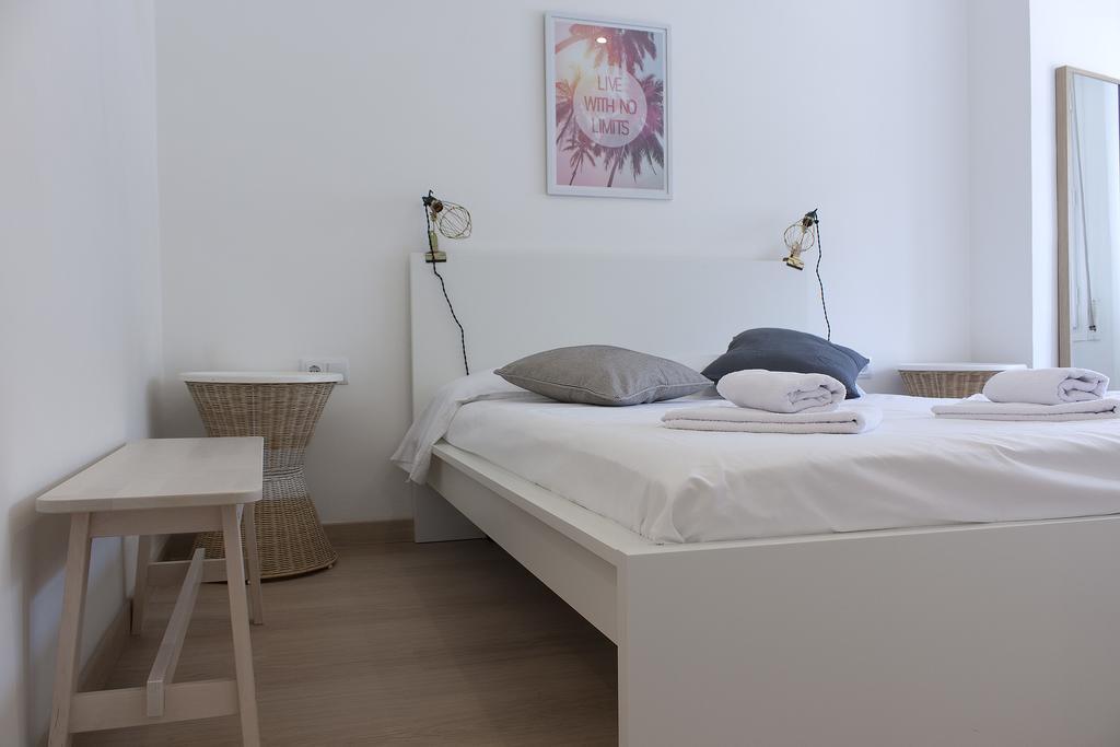 Apartmán Flateli Roger 6 Barcelona Exteriér fotografie