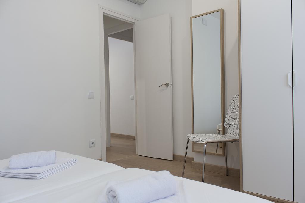 Apartmán Flateli Roger 6 Barcelona Exteriér fotografie