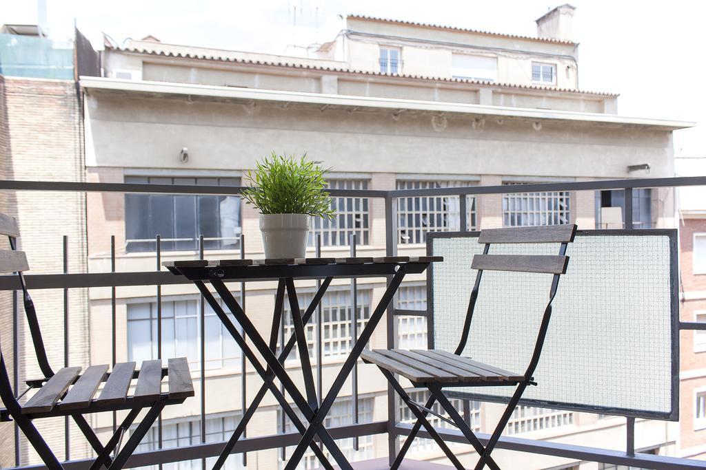 Apartmán Flateli Roger 6 Barcelona Exteriér fotografie