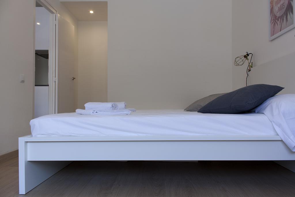 Apartmán Flateli Roger 6 Barcelona Exteriér fotografie